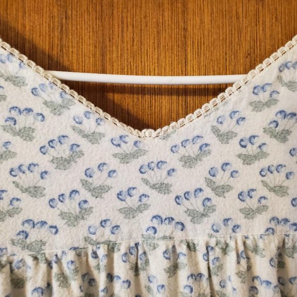 VINTAGE WOMEN'S NIGHTGOWN - FLORAL PATTERN - SIZE LARGE - Picture 5 of 5